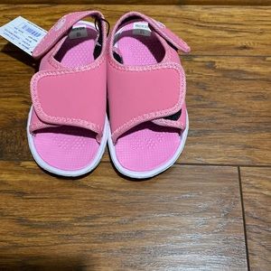 BRAND NEW GIRLS SANDALS SIZE 10! NWT. SMOKE FREE HOME!